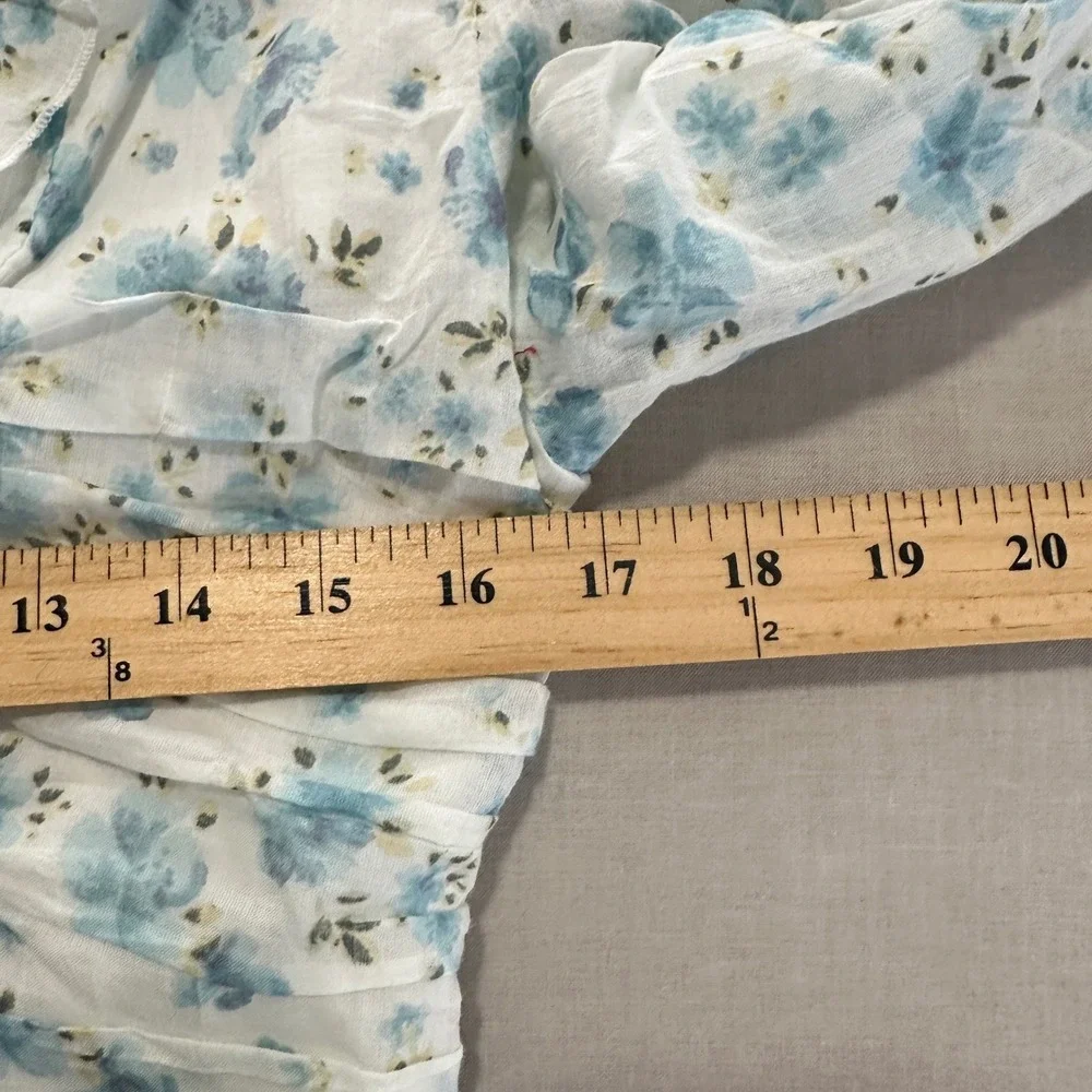 Free People‎ Women's Large Crop Top Blue Floral Smocked Back Ruffle OB1612127